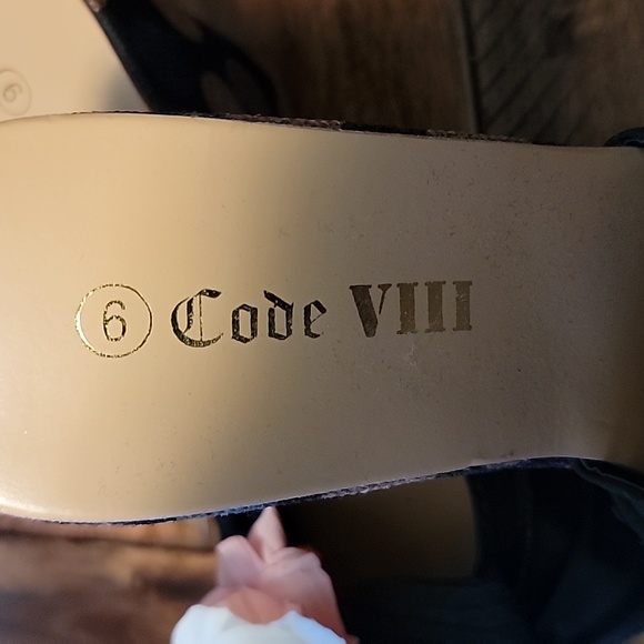 Code V111 Multi Color Wedges - Picture 3 of 5